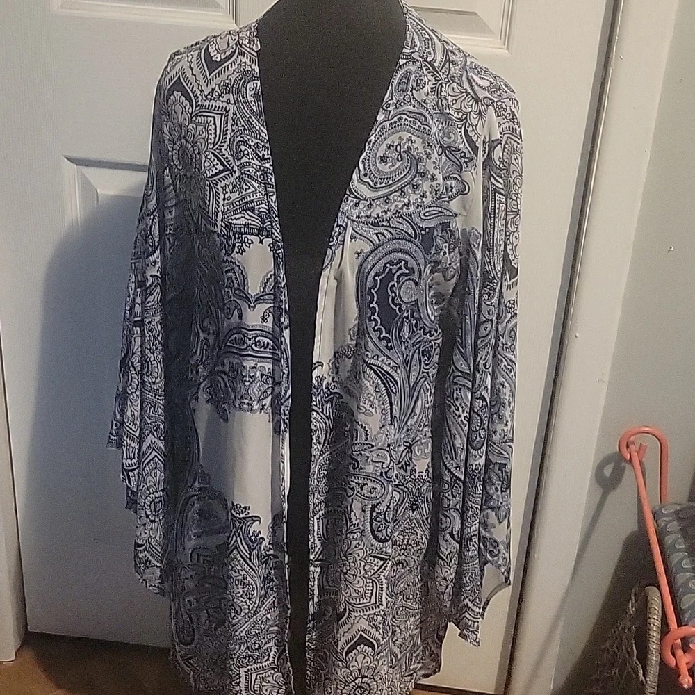 Kimono - Picture 1 of 1